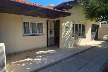 En Venta Chalet de tres ambientes en Mar del Plata